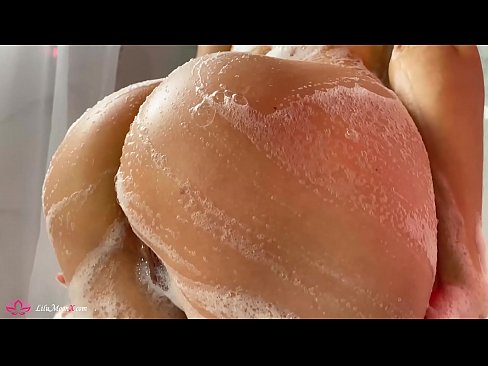 ❤️ Brunette onanerar fittan med vibrator till intensiv orgasm i duschen ❤️  Sex at sv.com-porn-zog.ru
