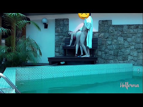❤️ Chefen bjuder in tjänsteflickan till poolen, men kunde inte motstå en het ❤️ Sex at sv.com-porn-zog.ru
